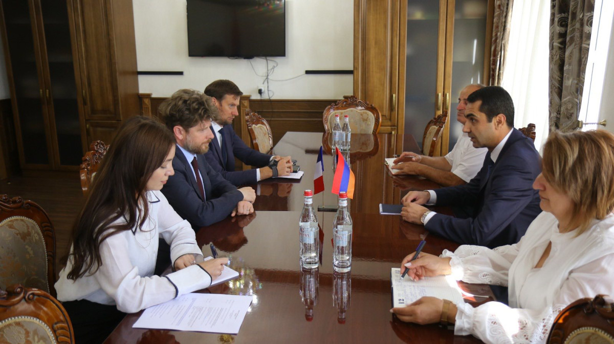 Ֆրանսիական կողմը նոր գաղափարների ներդրմամբ համագործակցային ծրագրեր կիրականացնի Գեղարքունիքի մարզում. դեսպան