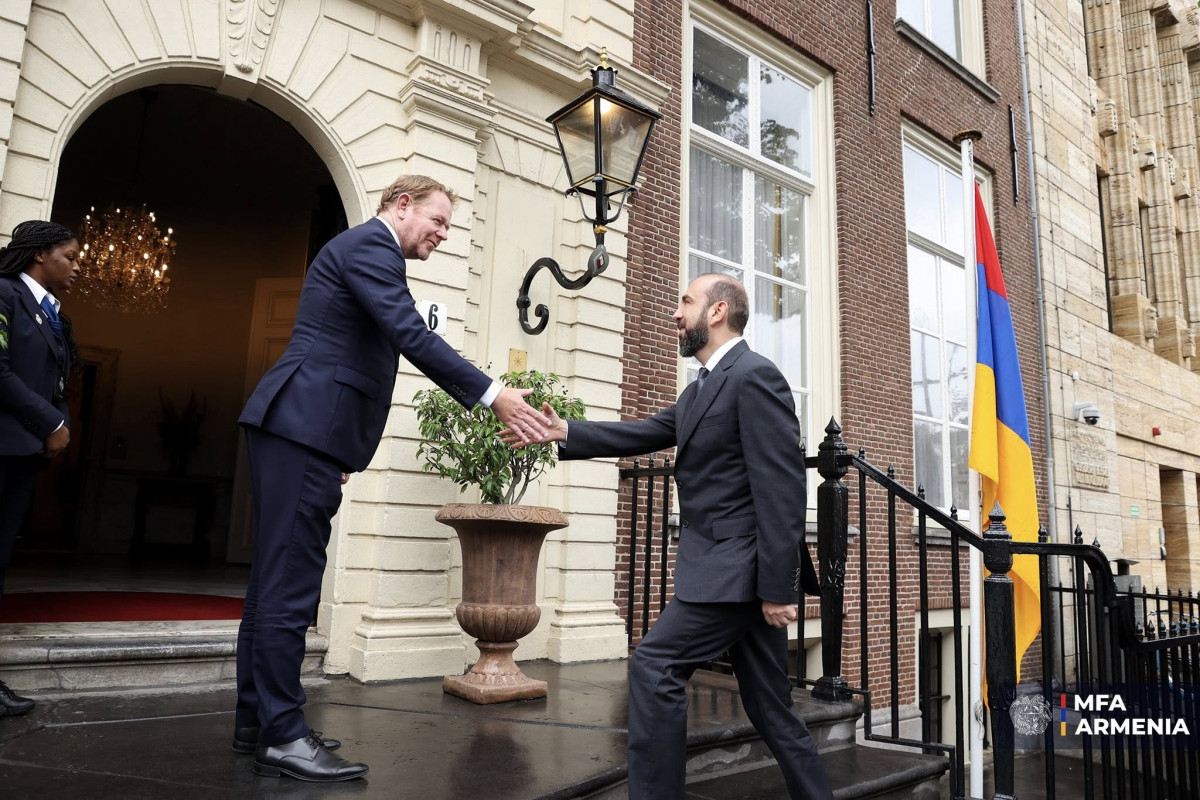 Արարատ Միրզոյանի աշխատանքային այցը Հաագա մեկնարկել է Նիդերլանդների ԱԳ նախարարի հետ առանձնազրույցով