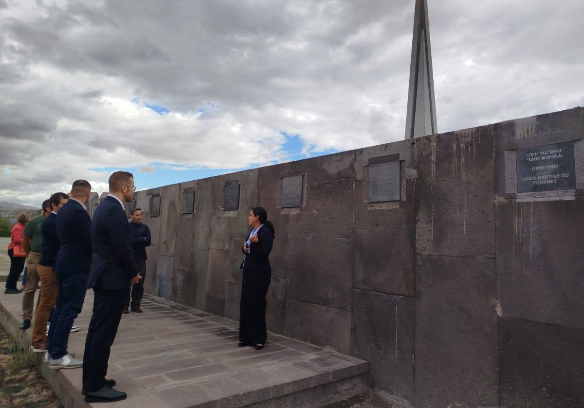 ՀՀ-ում Ֆրանսիայի դեսպանատան պաշտպանության առաքելությունն այցելել է Հայոց ցեղասպանության հուշահամալիր