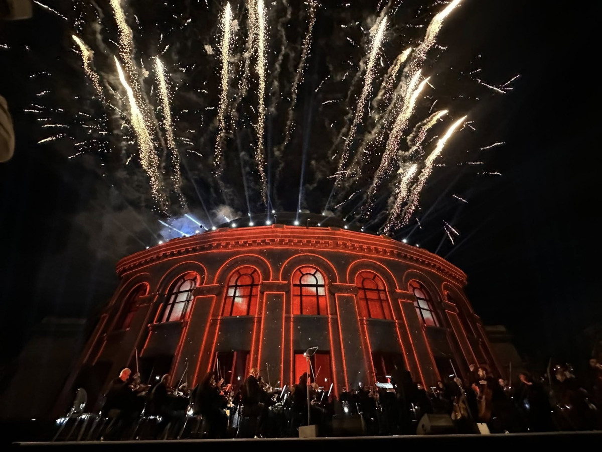 Օպերայի շենքը տասնամյակներ շարունակ անփայլ ու անտեսված էր, բայց այսուհետ վառվելու է արվեստին արժանի լույսերով. Ավինյան