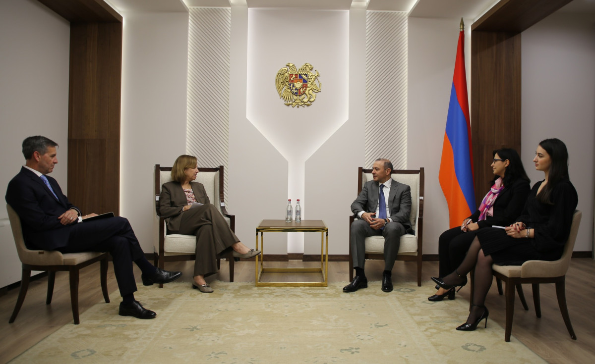 Քննարկվել է ՀՀ-ԱՄՆ փոխըմբռնման հուշագրերի իրագործման ընթացքը. ԱԽ քարտուղարն ընդունել է դեսպան Քվինին