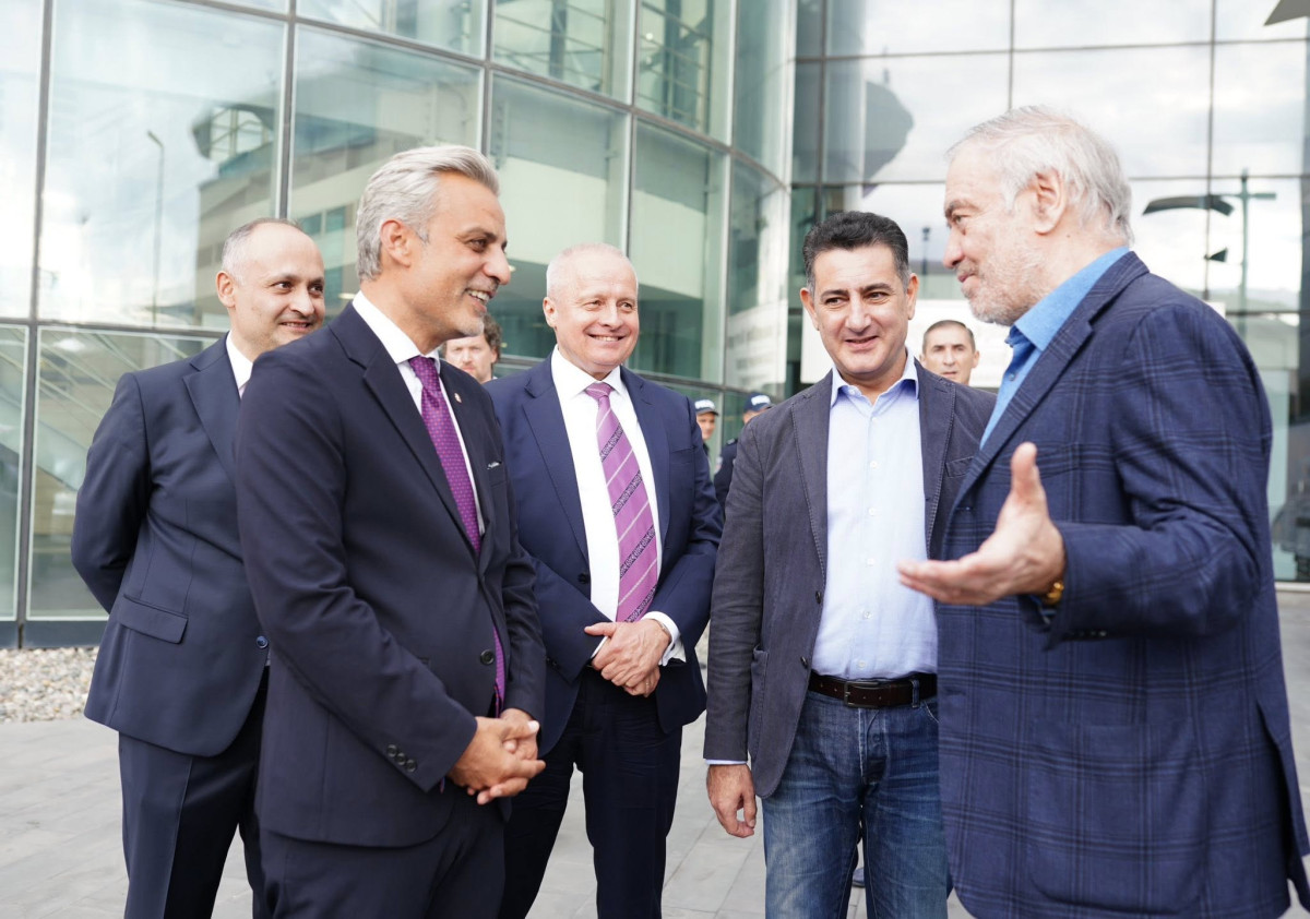 Երևանում են լեգենդար Վալերի Գերգիևը և Մարիինյան թատրոնի սիմֆոնիկ նվագախումբը