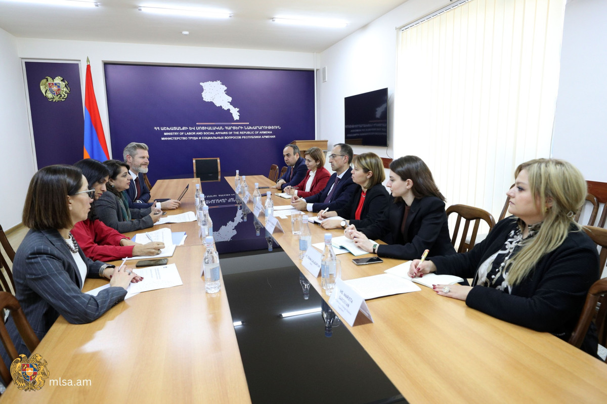 ԱՍՀ նախարարը և ԱԶԲ հայաստանյան գրասենյակի ներկայացուցիչները քննարկել են սոցիալական պաշտպանության ոլորտի առաջնահերթությունները