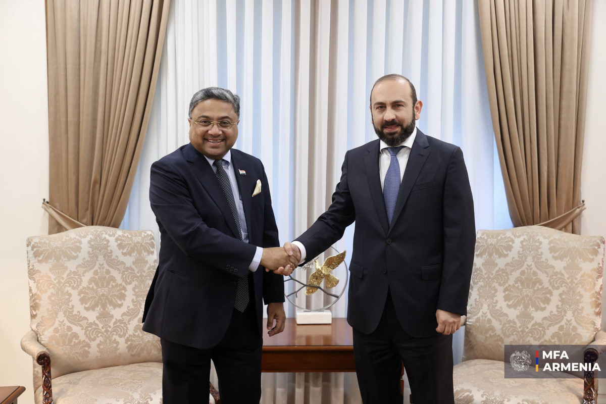 Meeting of the Foreign Minister of Armenia with the Deputy Minister, Secretary (West) of External Affairs of India