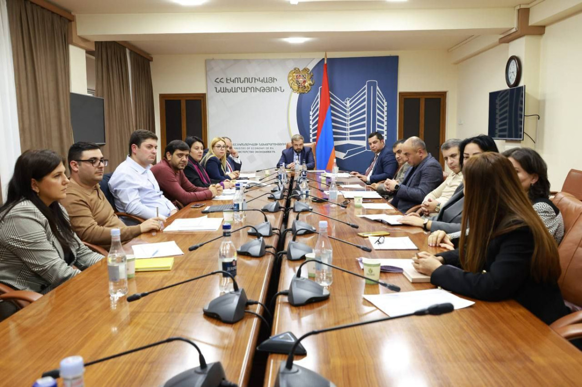 Էկոնոմիկայի նախարարությունում կայացել է կառուցապատողների աշխատանքային խմբի նիստը