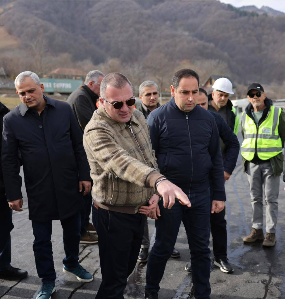 ՏԿԵ նախարարը ծանոթացել է Վրաստանի ճանապարհաշինության առանձնահատկություններին
