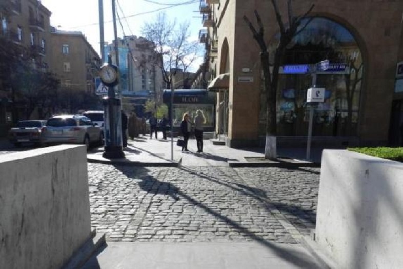Երևանի Իսահակյան և Թամանյան փողոցների խաչմերուկում կկատարվի երթևեկության կազմակերպման փոփոխություն