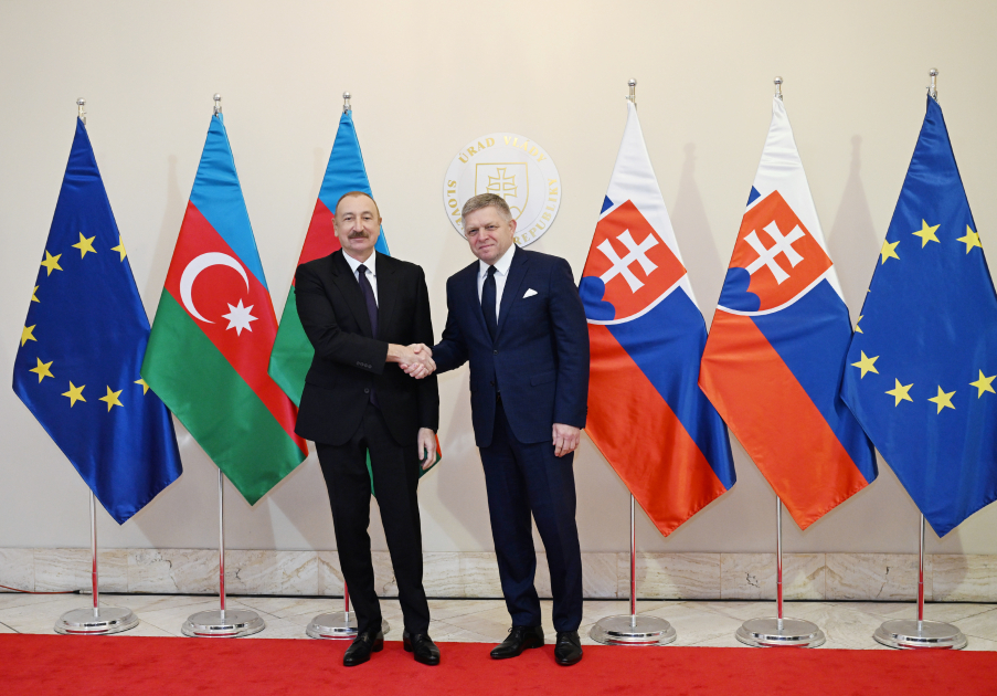 Ֆիցոն շնորհավորել է Ալիևին` Հայաստանի և Ադրբեջանի միջև խաղաղության օրակարգի առաջխաղացման կապակցությամբ