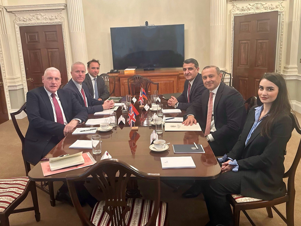 Armen Qriqoryan və Böyük Britaniyanın müdafiə üzrə dövlət naziri əməkdaşlığın genişləndirilməsini müzakirə ediblər