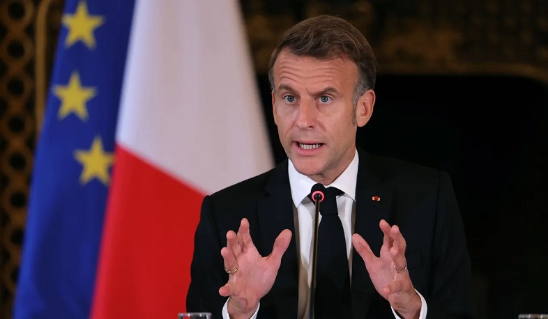 Макрон заявил, что Европа должна быть готова к прямым переговорам с Россией