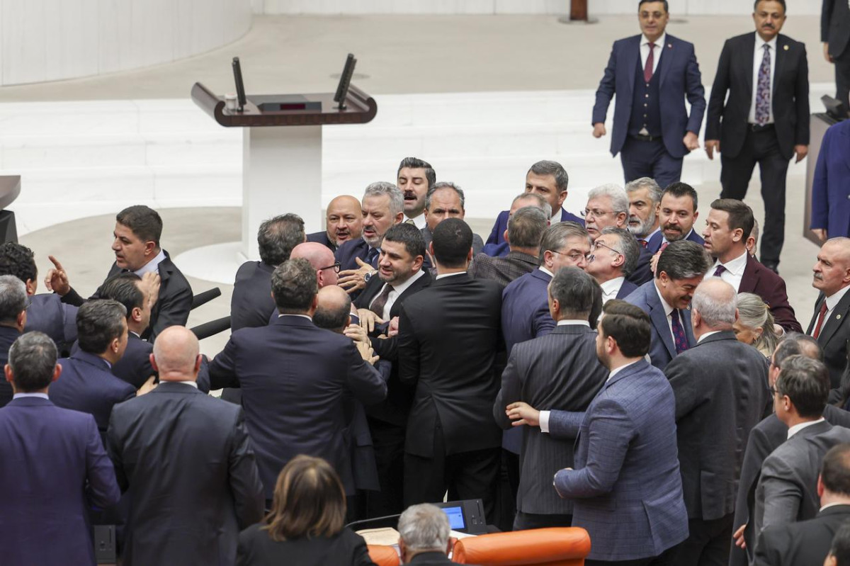 Brawl breaks out in Turkish Parliament during budget debate