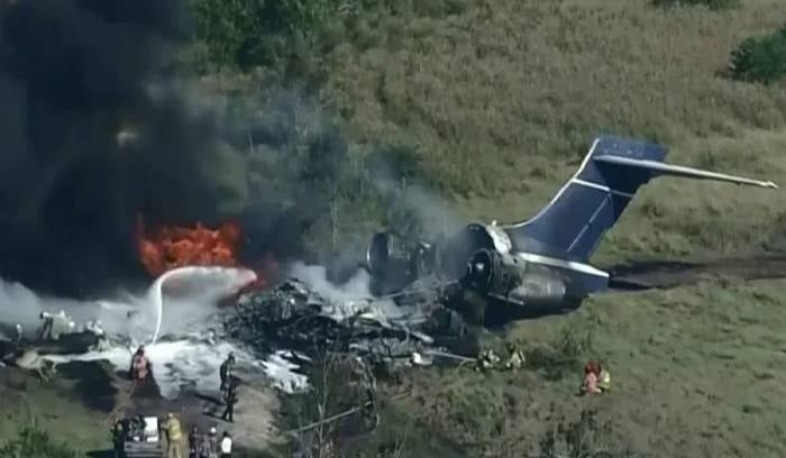Mexican medical plane goes down off of Texas coast, according to local authorities