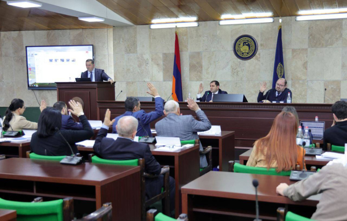 ԵՊՀ հոգաբարձուների խորհրդի նիստում հաստատվել է 2026-ի բյուջեն․ 5 տարով պայմանագիր ունեցող դասախոսների աշխատավարձը կբարձրանա մոտ 30 տոկոսով