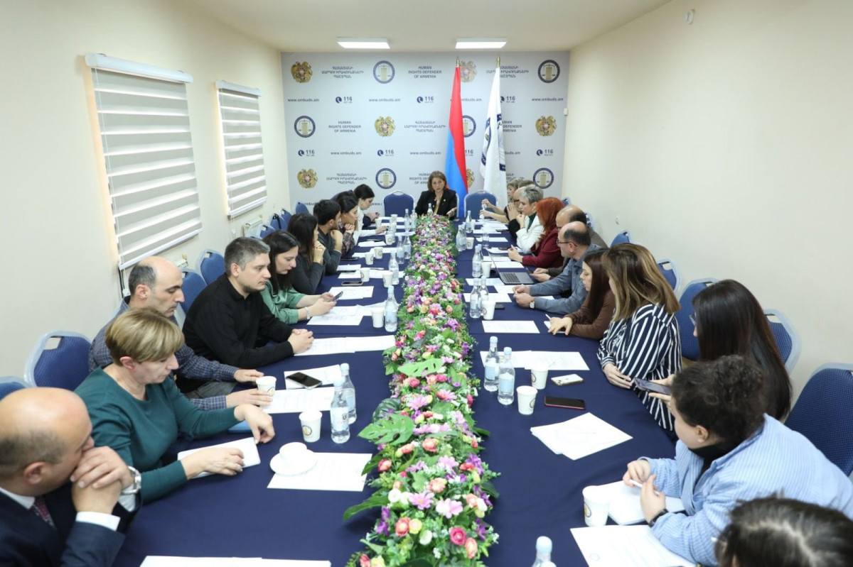 Շուրջօրյա խնամքի հաստատություններում պահվող անձանց իրավունքների իրացման մեխանիզմների թեմայով քննարկում ՄԻՊ-ում