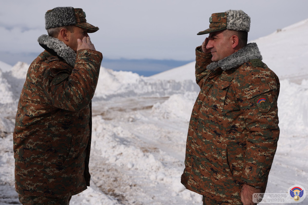 Silahlı Qüvvələrin Baş Qərargah rəisi şərq sərhəd zonasına səfər edib