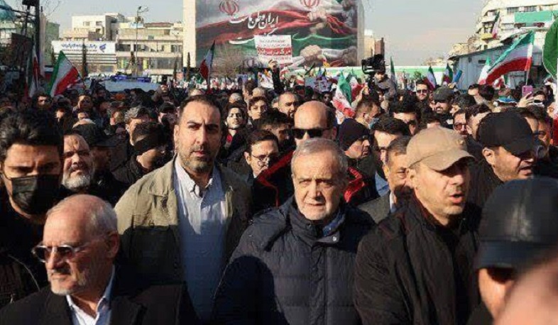 Iranian president Pezeshkian joins pro-government supporters at rally in Tehran