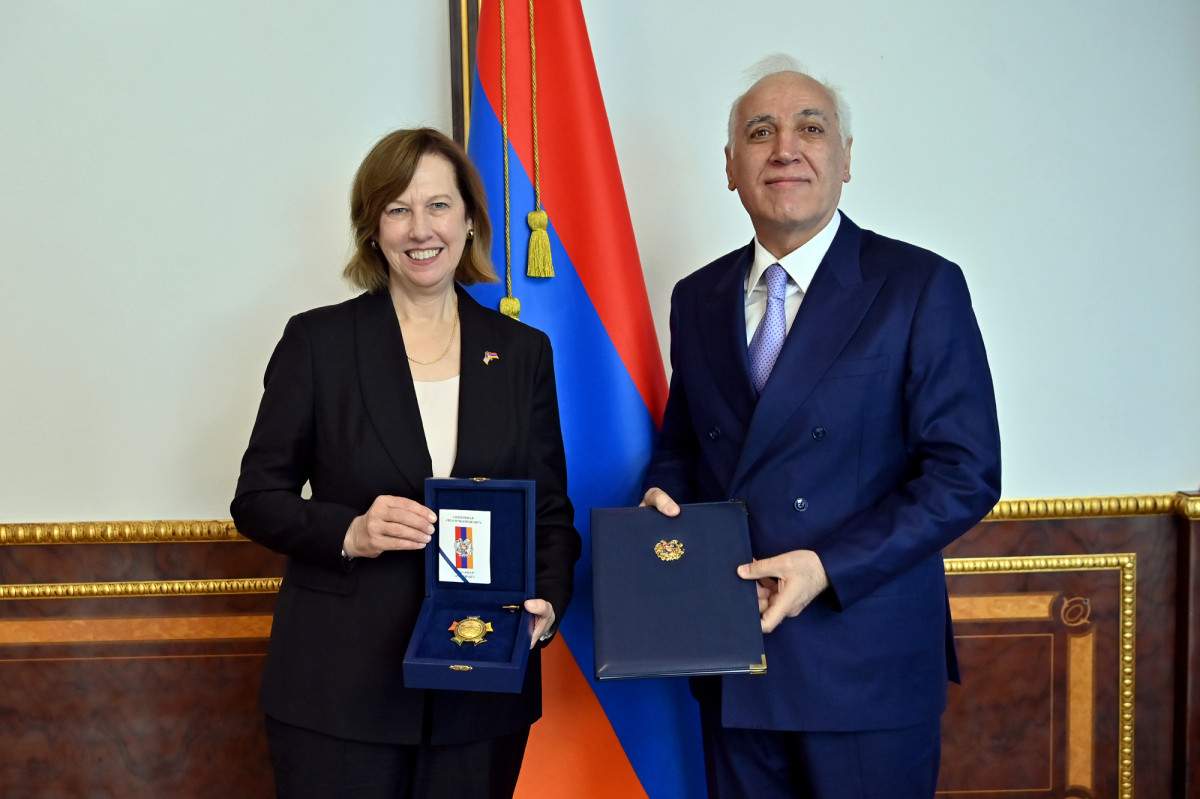 ՀՀ նախագահը պարգևատրել է Քրիստինա Քվինին Բարեկամության շքանշանով