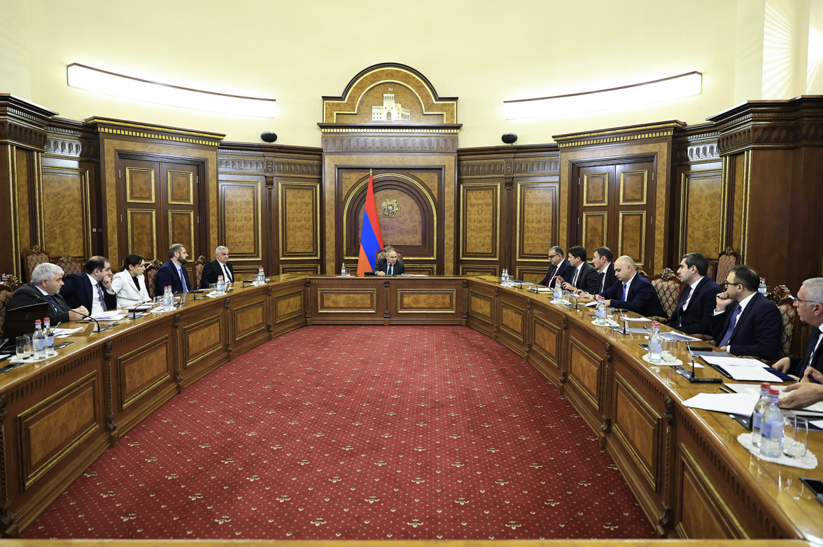 Վարչապետի գլխավորությամբ քննարկվել են հարկային քաղաքականության հետագա բարելավմանը վերաբերող հարցեր