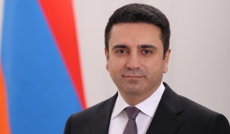 Orduya yalnız müharibə kontekstində baxılan təsəvvürlər artıq geridə qalıb։  Alen Simonyan