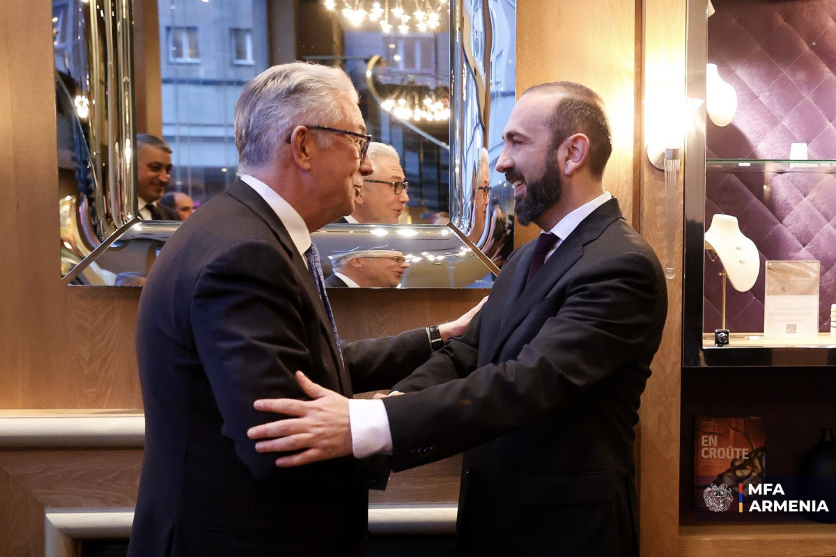 Ararat Mirzoyan və Teodoros Russopulos Avropa Şurası çərçivəsində qurulan əməkdaşlığı müzakirə ediblər