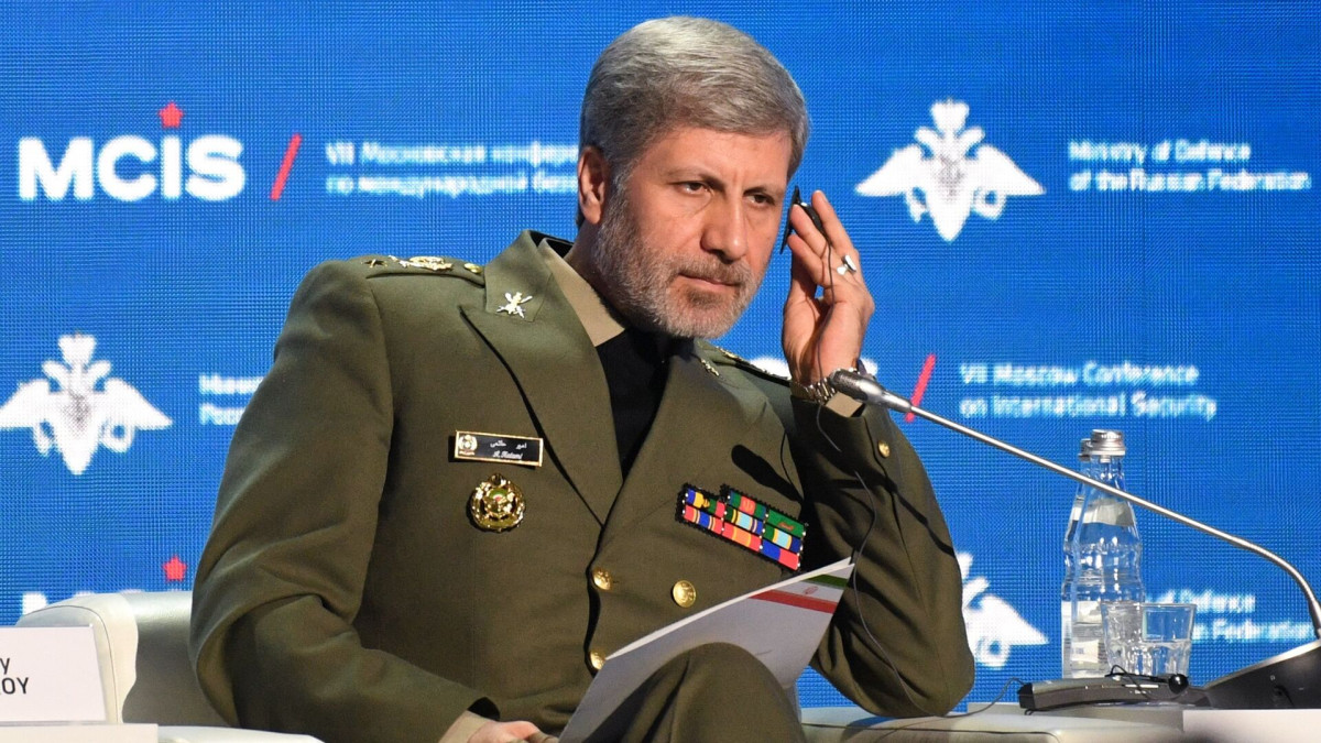 Армия Ирана заявила о полной боевой готовности