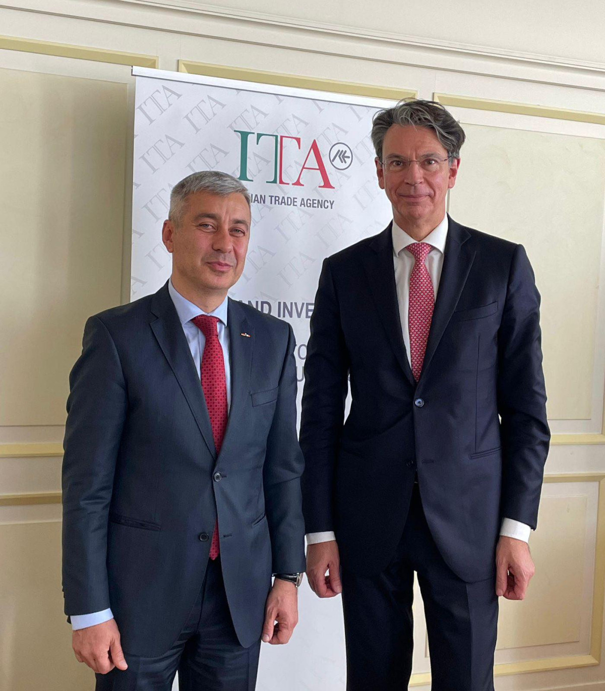 Վլադիմիր Կարապետյանը Իտալական առևտրային գործակալության ղեկավարի հետ քննարկել է երկու երկրի համագործակցության հեռանկարները
