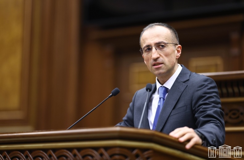 Աշխատանքային պայմանագրերի՝ թղթային տարբերակով կնքումը կպահպանվի մինչև 2027 թվականի հուլիսի 1-ը