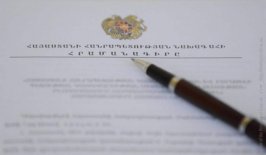 ՀՀ նախագահը մի շարք օրենքներ է ստորագրել