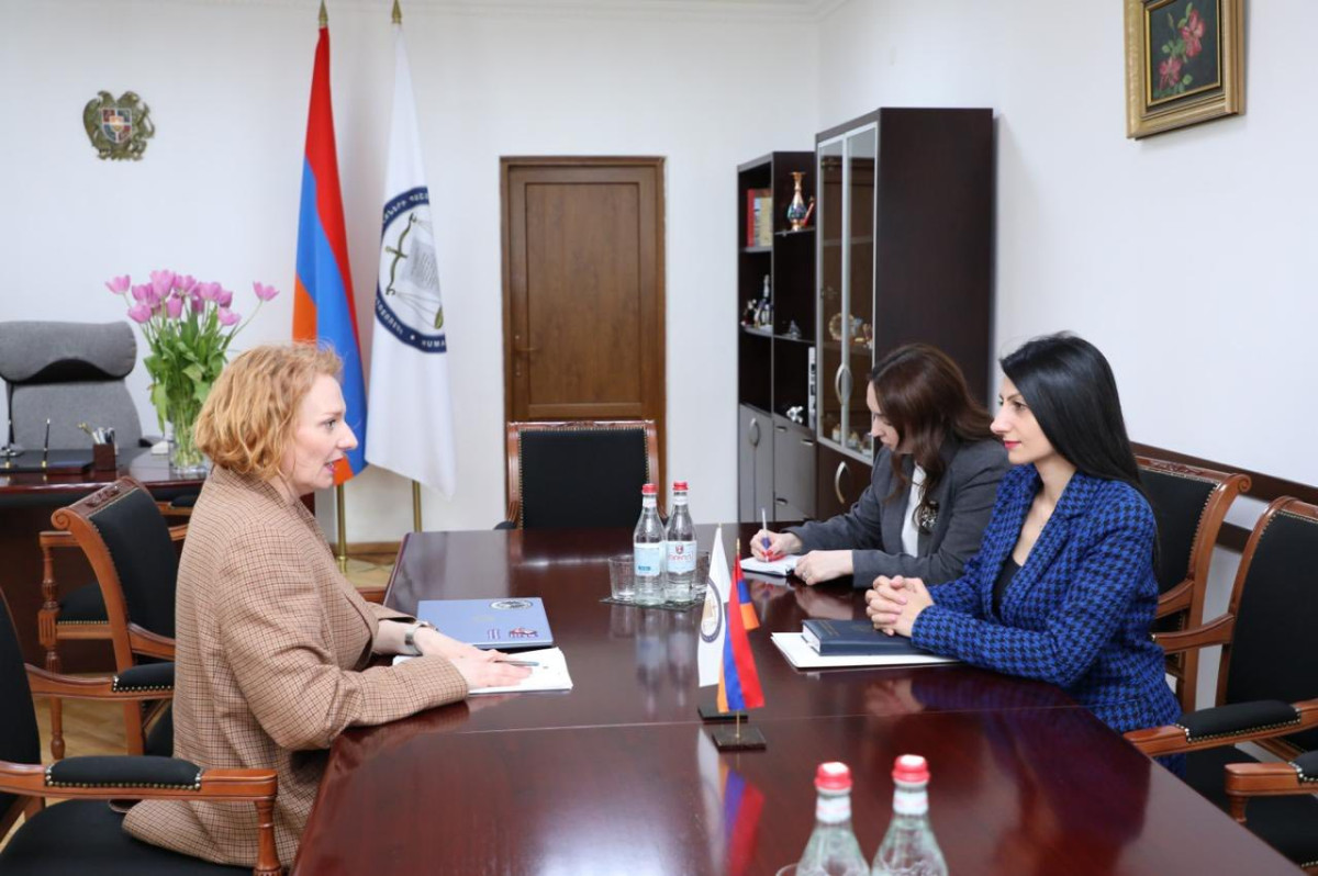 Անահիտ Մանասյանն ընդունել է Ռաուլ Վալենբերգի մարդու իրավունքների և մարդասիրական իրավունքի ինստիտուտի Հայաստանյան գրասենյակի տնօրենին