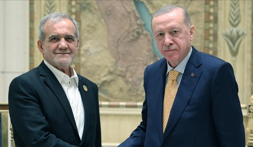 Türkiyəyə hücumlar heç vaxt haqlı sayıla bilməz։ Ərdoğan Pezeşkyanla telefon danışığı aparıb