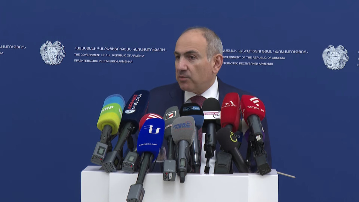 Իմ ցուցումով է եղել, խնդրել եմ, որ դիմում գրի. Փաշինյանը՝ Էդիտա Գզոյանի ազատման մասին