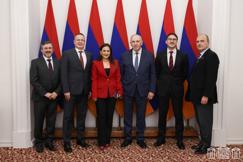 Ջուլհակյանը Լիտվայի Սեյմասի պատվիրակության հետ հանդիպմանը խոսել է հունիսին կայանալիք խորհրդարանական ընտրությունների մասին
