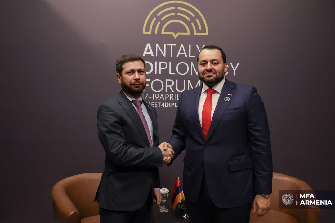 Վահան Կոստանյանը և Կատարի ԱԳՆ պետնախարարը քննարկել են Մերձավոր Արևելքի անվտանգային իրավիճակը