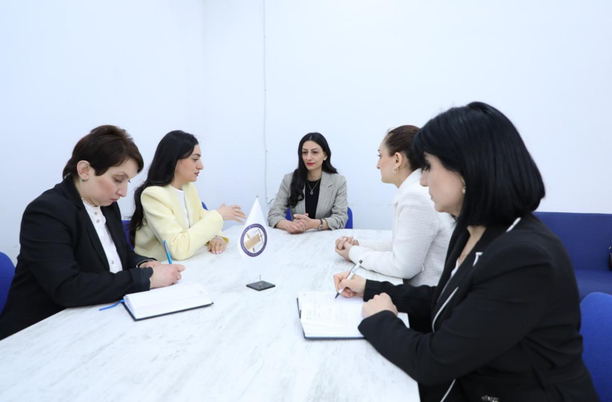 Անահիտ Մանասյանը աշխատանքային քննարկում է անցկացրել Լոռու մարզային ստորաբաժանման աշխատակիցների հետ