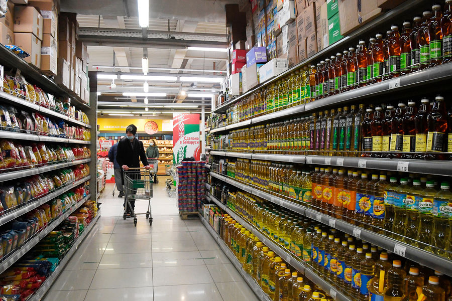 Россия запретила продажу минеральной воды из Армении