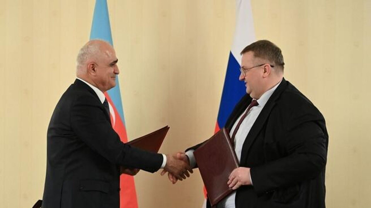 Overchuk and Mustafayev discussed issues of mutual interest