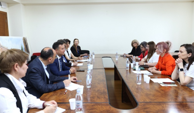 Ղրղզստանի կրթության նախարարի տեղակալի հետ քննարկվել են համագործակցության հնարավորությունները