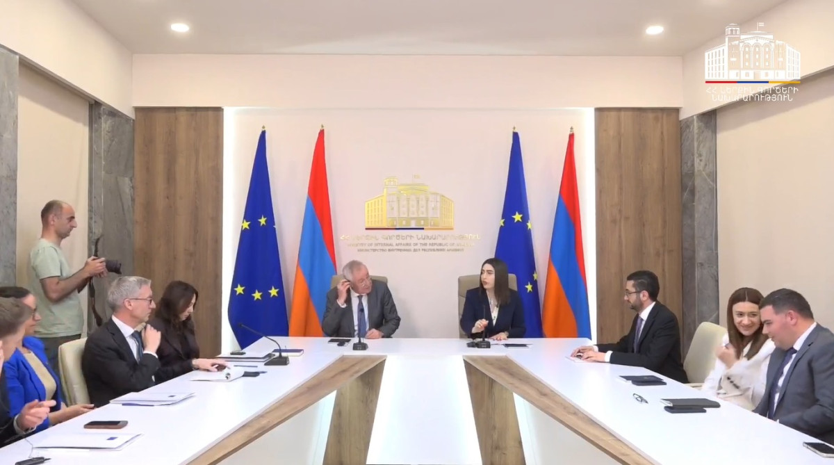 Այժմ ՀՀ քաղաքացիներին ավելի շատ վիզաներ և բազմակի մուտքի վիզաներ ենք տրամադրում. Յոհաննես Լուխներ
