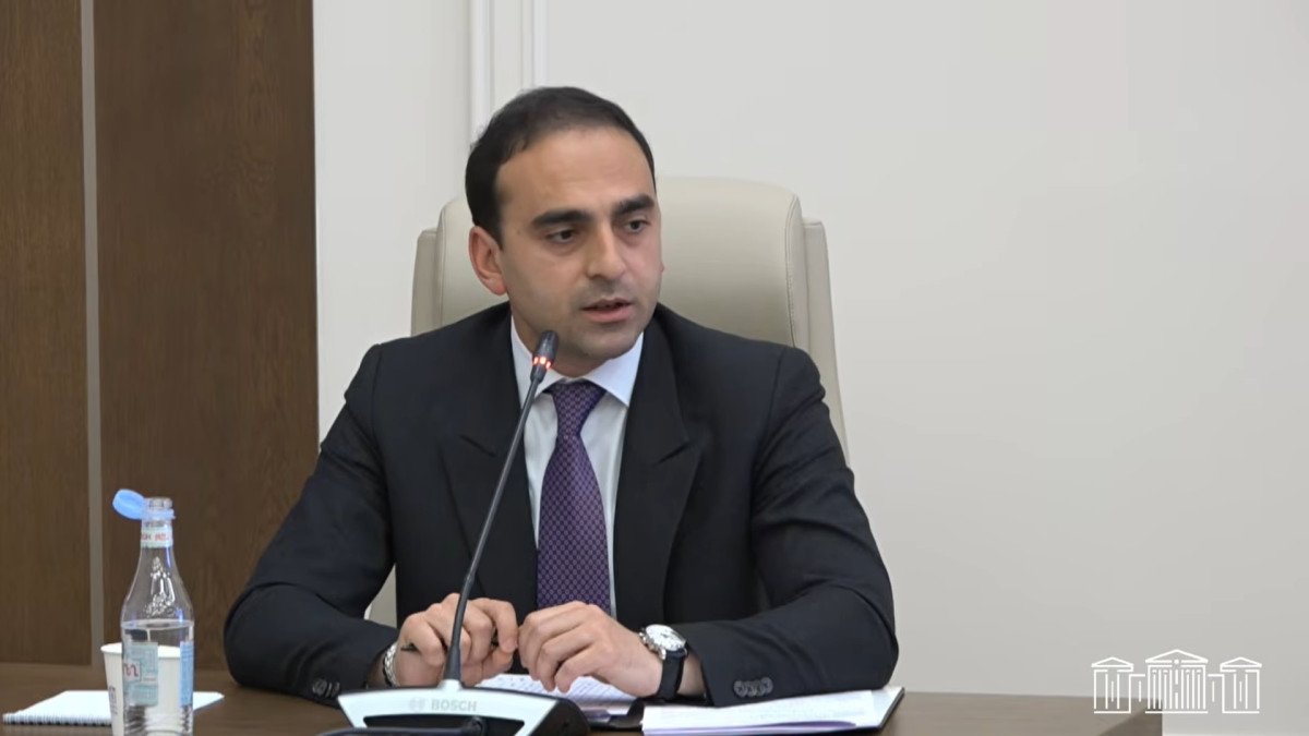 Տիգրան Ավինյանը՝ խցանումների, վերելակների, Նուբարաշենի աղբավայրի մասին