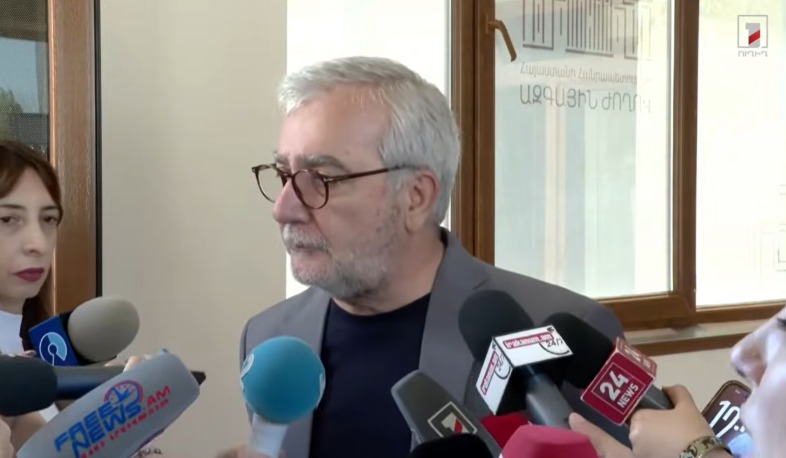 Ափսոսում եմ, որ պարոն Սիմոնյանը մանդատը չի վերցնում. Անդրանիկ Քոչարյան
