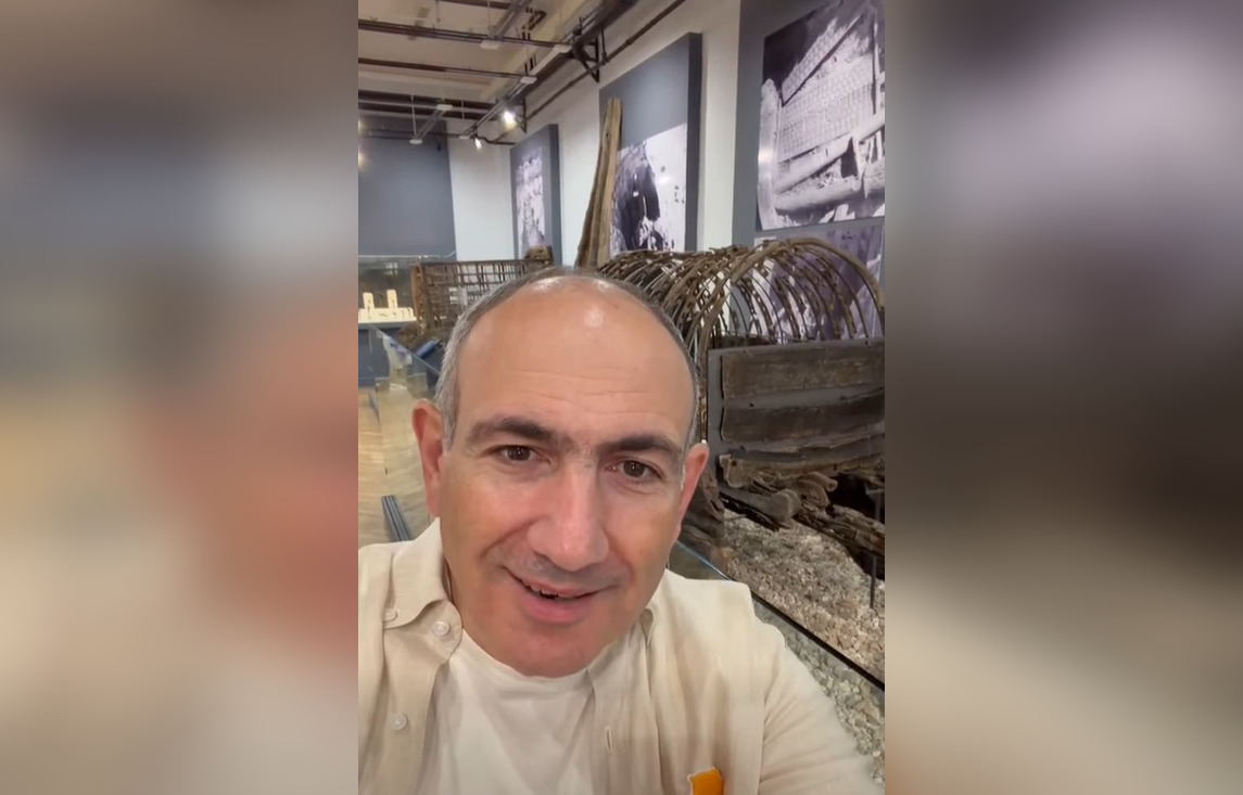 Tarix Muzeyini ziyarət etməkdən heç vaxt bezmirəm։ Nikol Paşinyan