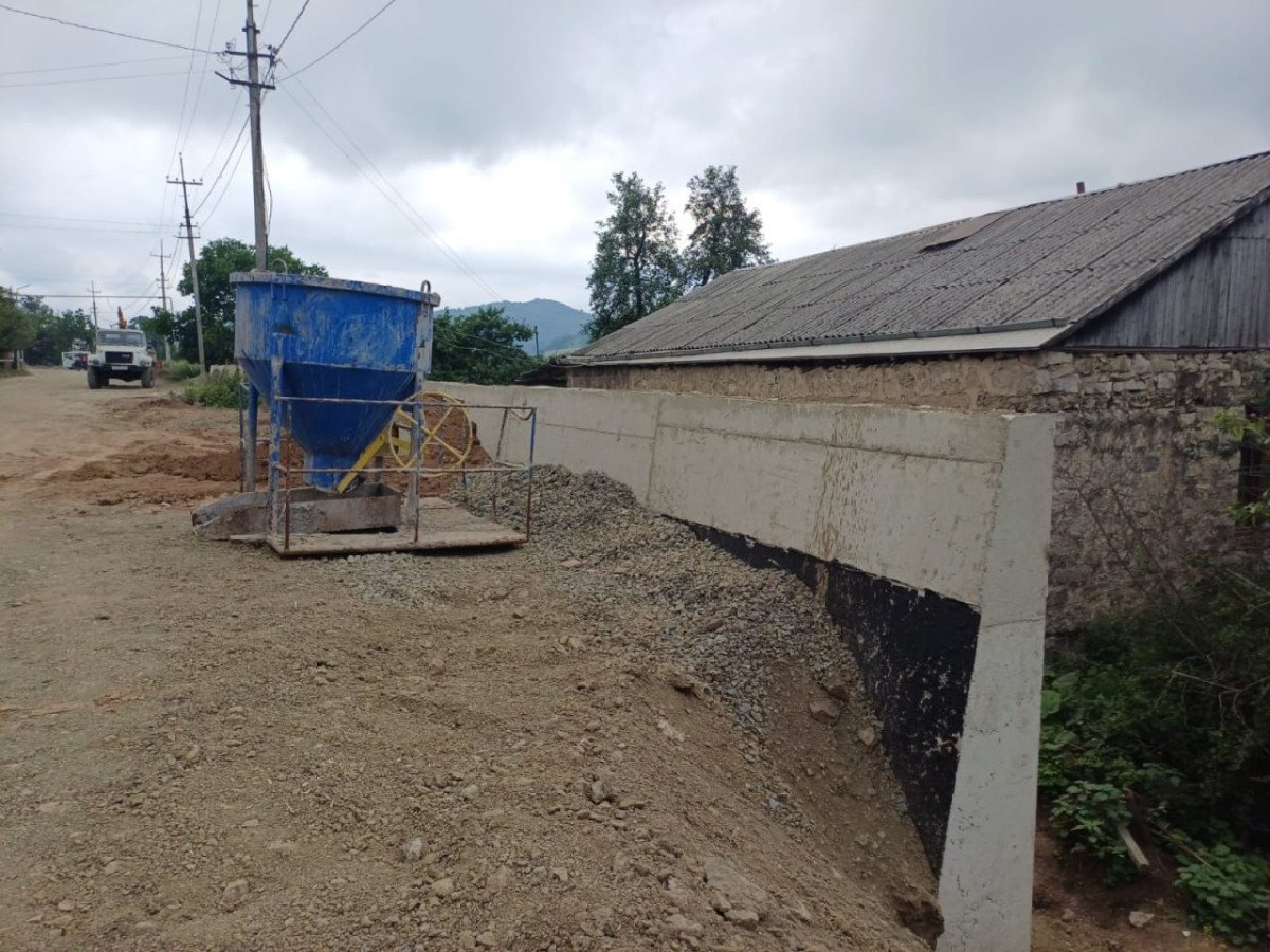 Հ-36, /Մ-4/ (Իջևան)-Նավուր-Բերդ-Այգեպար ավտոճանապարհի հատվածում հիմնանորոգման աշխատանքներ են կատարվում