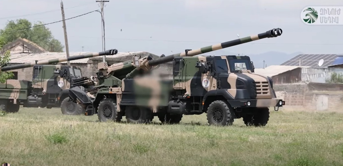 Training of Armenia's Army soldiers with Aramazd self-propelled artillery installations: Papikyan published video