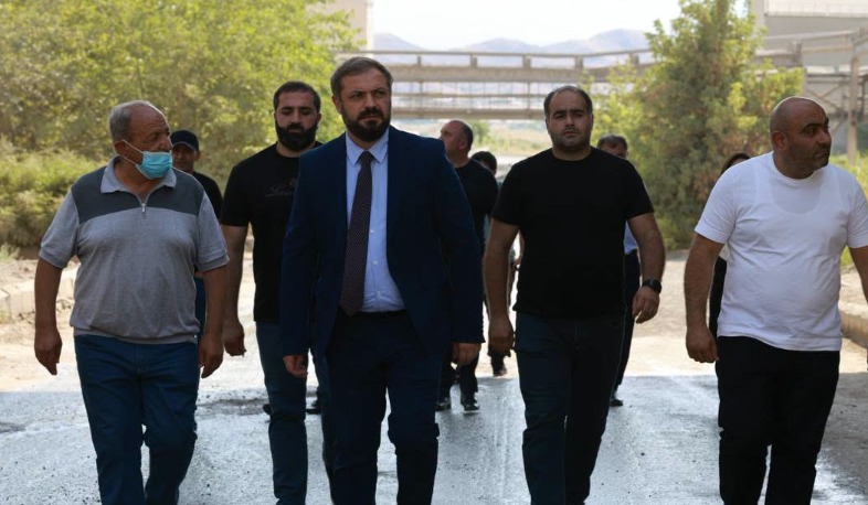 «Արարատցեմենտը» պետք է շարունակի անխափան աշխատանքը․ ՀՀ էկոնոմիկայի նախարարն այցելել է գործարան