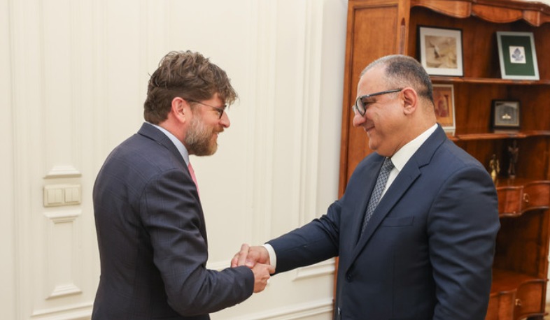 Փոխվարչապետ Տիգրան Խաչատրյանը հրաժեշտի հանդիպում է ունեցել Ֆրանսիայի դեսպանի հետ
