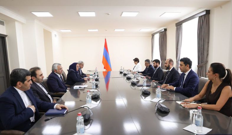 Միրզոյանն Իրանի ԱԳ փոխնախարարի հետ քննարկել է էներգետիկ և տրանսպորտային ծրագրերը