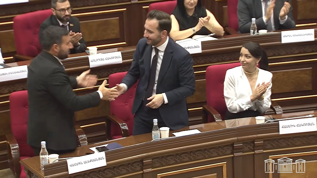 Hayk Koncoryan Parlamentin sədr müavini seçildi