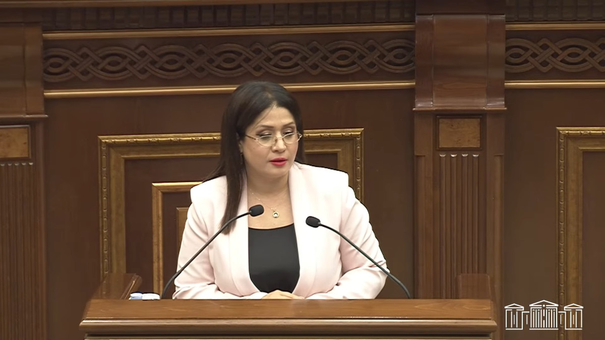 Քննարկվում է ԱԺ աշխատանքի և բարեկեցության հարցերի հանձնաժողովի նախագահի պաշտոնում Նազելի Բաղդասարյանի թեկնածությունը