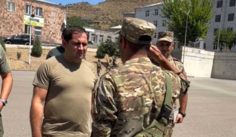 Մեզ համար կարևոր է, որ զինծառայողներն իրենց մասնագիտությանը լավ տիրապետեն. Պապիկյան