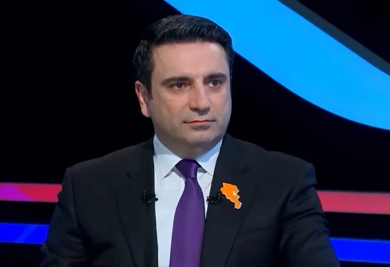 Referendum keçiriləcəyi təqdirdə, Ermənistan əhalisinin reaksiyası Rusiyanı kədərləndirəcəck: Alen Simonyan